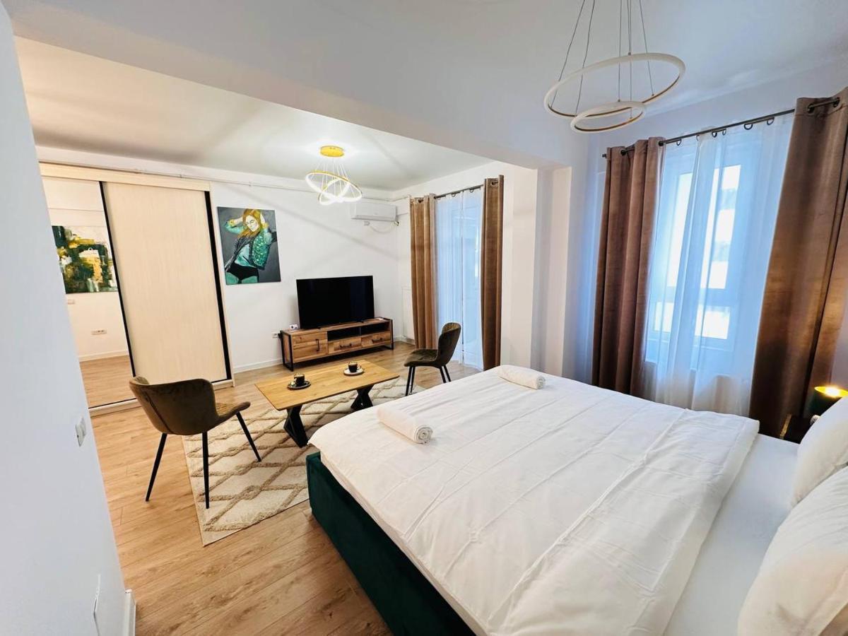 Happy Studio By Rh Living Boekarest Buitenkant foto